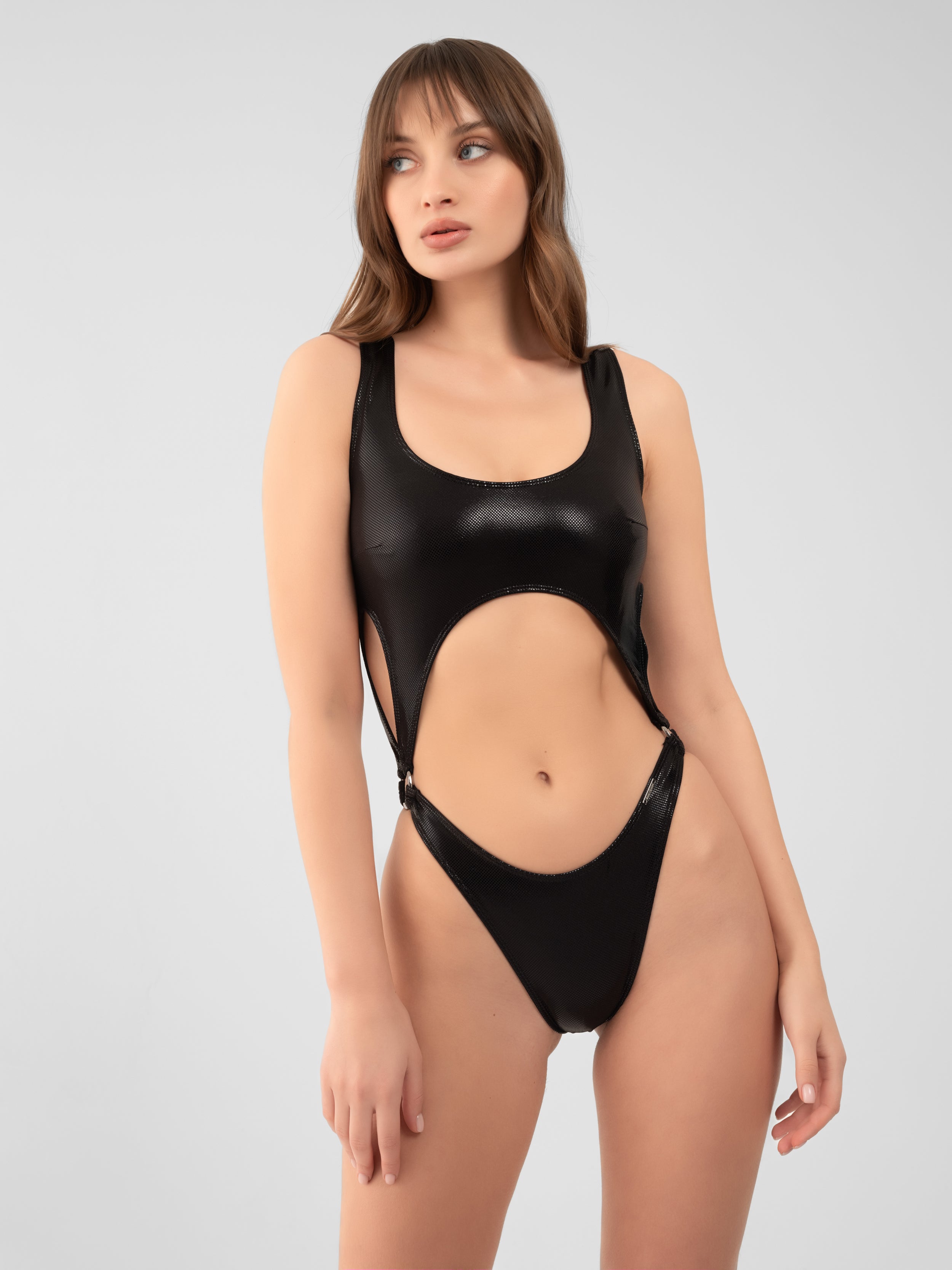 MADISON SHINY BLACK O-RING ONE PIECE